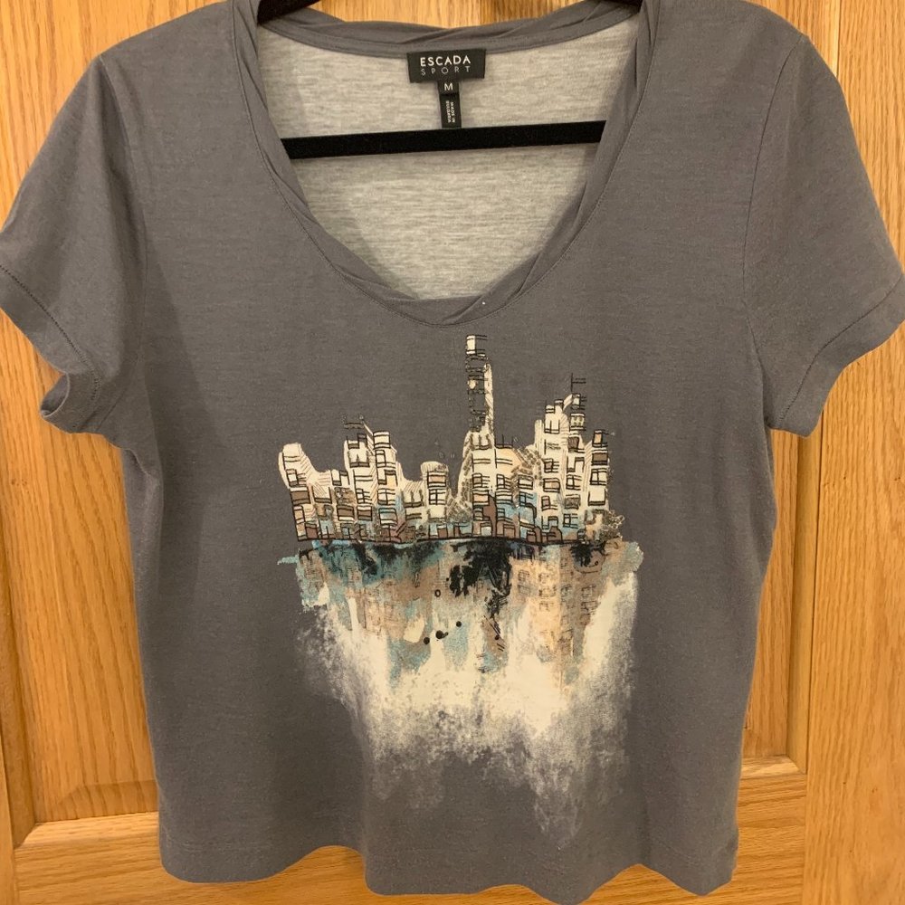 Escada Sport Luxury Women's T-Shirt Size M
